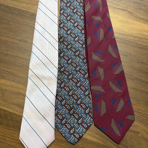 Lot of 3 stained Yves Saint Laurent silk ties - as is - Picture 1 of 14